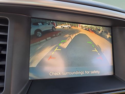 Used 2018 Nissan Pathfinder S image 14