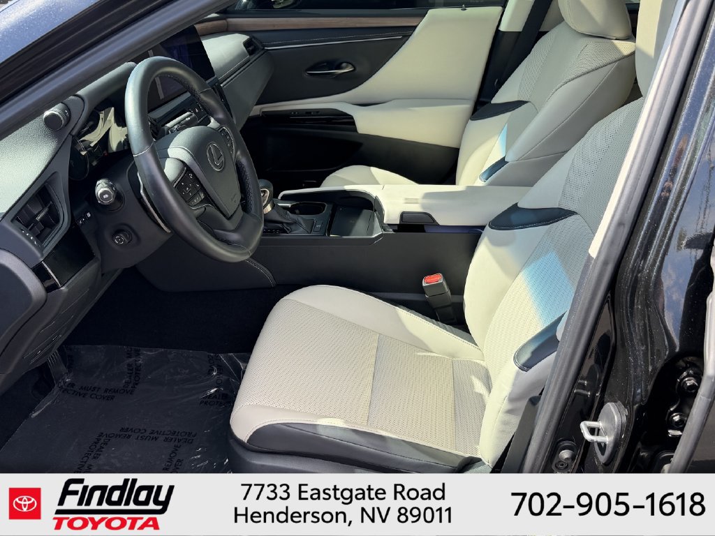 Used 2024 Lexus ES 350 w/ Premium Package FWD image 5