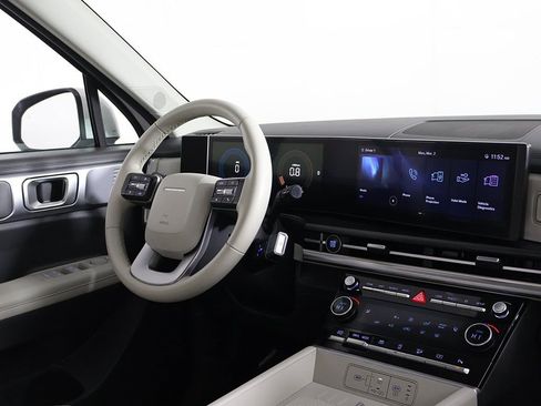 Used 2024 Hyundai Santa Fe SEL image 33