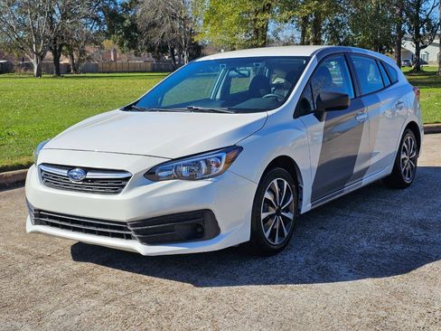 Used 2021 Subaru Impreza 2.0i image 2