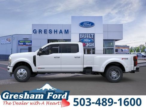 New 2026 Ford F450 Platinum w/ FX4 Off-Road Package AWD/4WD image 3