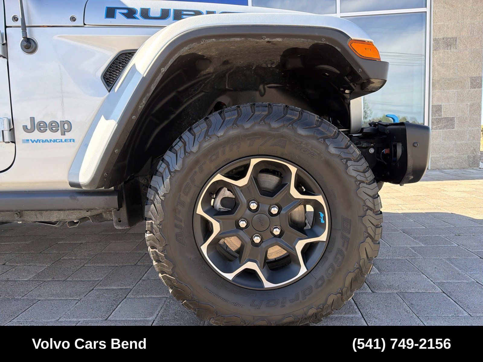 Used 2023 Jeep Wrangler Unlimited Rubicon 4xe w/ Steel Bumper Group AWD/4WD image 8