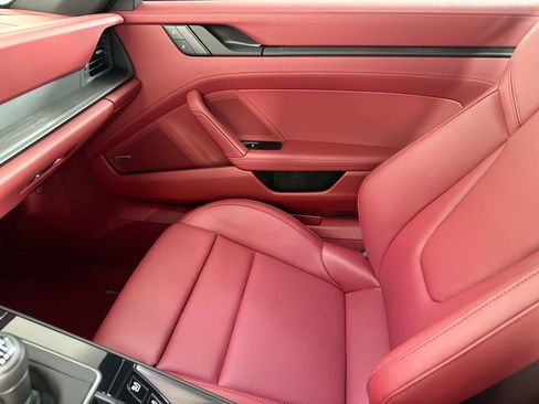 Certified 2024 Porsche 911 Carrera GTS image 30