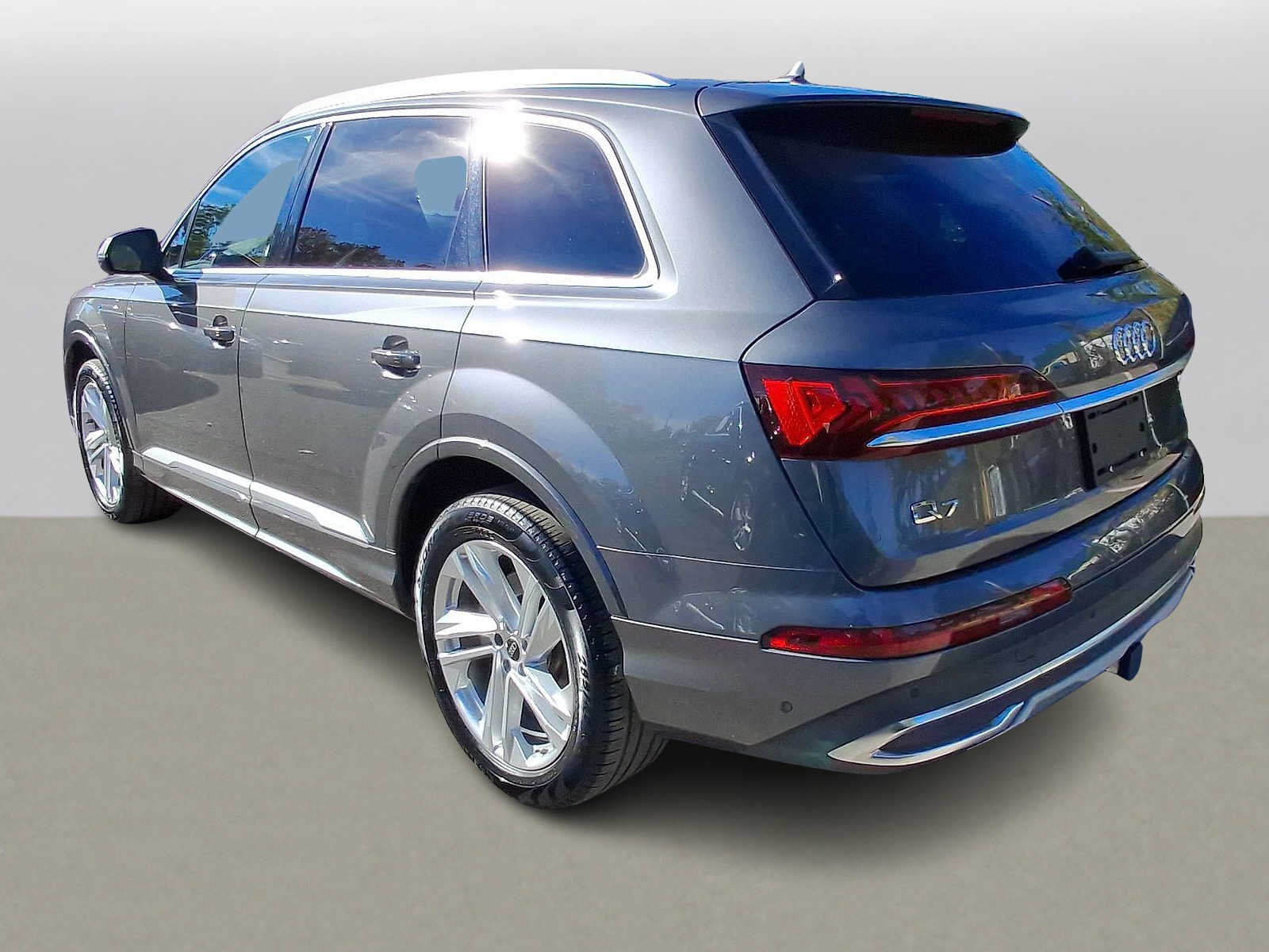 Used 2023 Audi Q7 2.0T Premium w/ Convenience Package AWD/4WD image 28