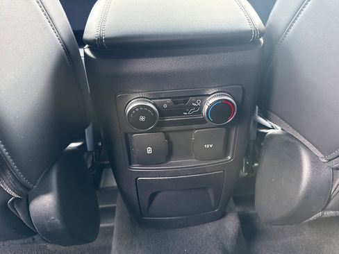 Used 2023 Ford Explorer XLT w/ Equipment Group 202A image 14