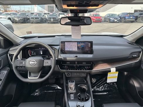 New 2026 Nissan Rogue Platinum w/ Platinum Premium Package image 18