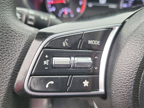 Used 2023 Kia Forte LXS image 5