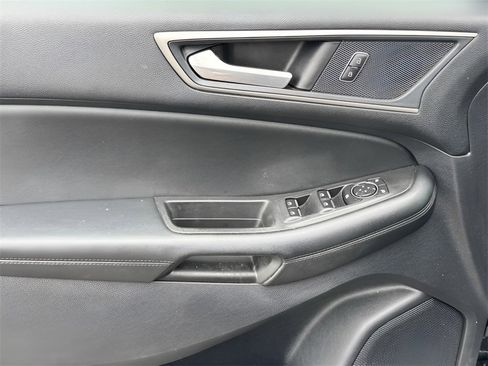 Used 2022 Ford Edge SEL w/ Class II Trailer Tow Package image 26