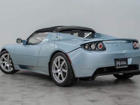 Used 2010 Tesla Roadster image 7