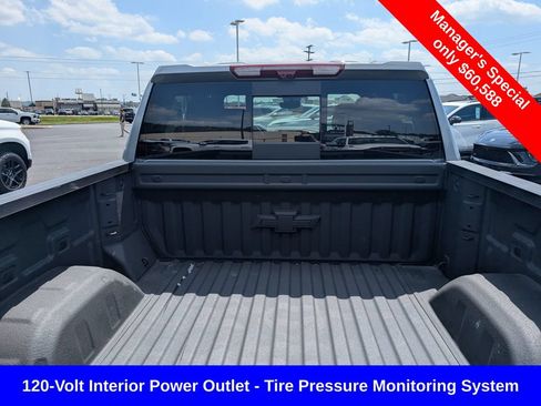 Used 2026 Chevrolet Silverado 1500 High Country AWD/4WD image 10