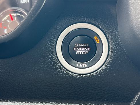 Used 2025 RAM 1500 Laramie image 21