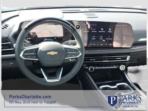 New 2026 Chevrolet Traverse High Country image 1