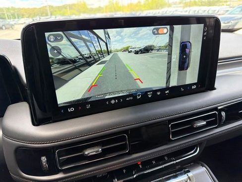 New 2026 Lincoln Aviator AWD image 15