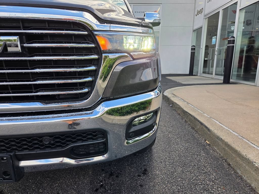 Used 2026 RAM 1500 Laramie AWD/4WD image 12