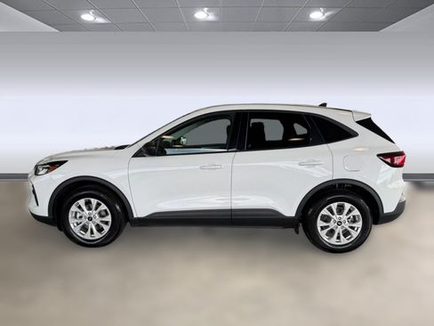 Used 2025 Ford Escape Active FWD image 2