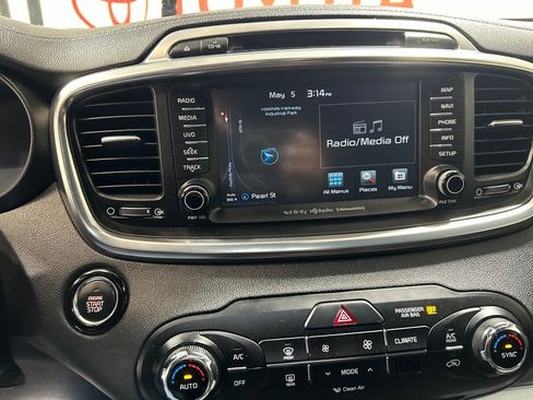 Used 2017 Kia Sorento SX AWD/4WD image 29