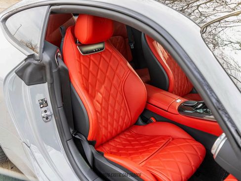 Used 2025 Mercedes-Benz AMG GT 63 image 25