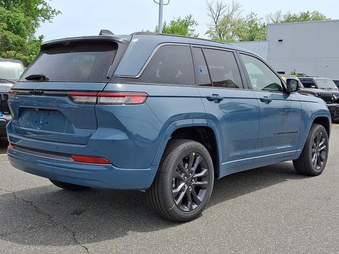 New 2026 Jeep Grand Cherokee Limited AWD/4WD image 4