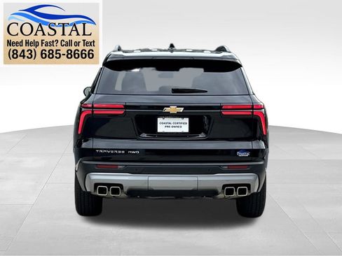 Used 2025 Chevrolet Traverse LT AWD/4WD image 13
