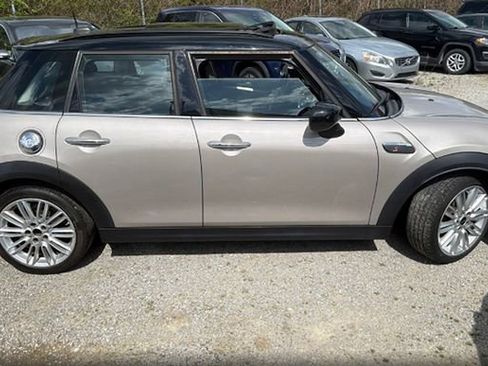 Used 2022 MINI Cooper S image 4