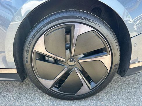 Used 2024 Lucid Air Pure image 14