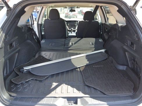 Used 2025 Subaru Outback Premium AWD/4WD image 29
