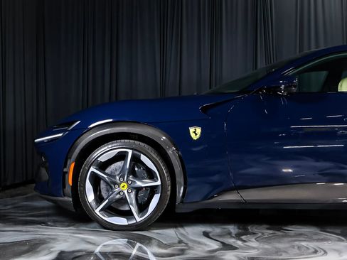 Used 2026 Ferrari Purosangue AWD/4WD image 10