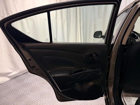 Used 2012 Nissan Versa SV image 15