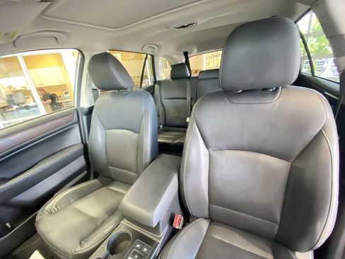 Used 2016 Subaru Outback 2.5i Limited AWD/4WD image 14