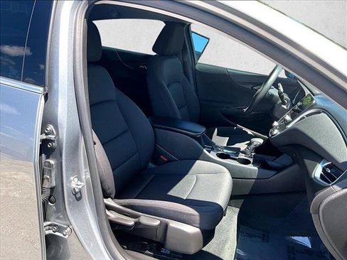 Used 2024 Chevrolet Malibu LS FWD image 9