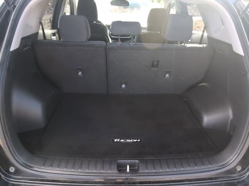 Used 2019 Hyundai Tucson SE w/ Cargo Package image 27