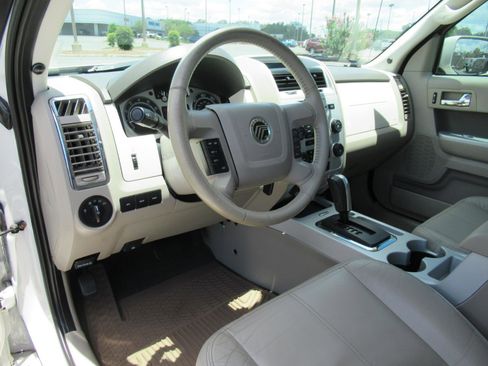 Used 2009 Mercury Mariner Premier AWD/4WD image 17