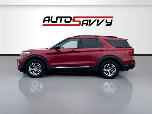 Used 2022 Ford Explorer XLT w/ Equipment Group 202A AWD/4WD image 4