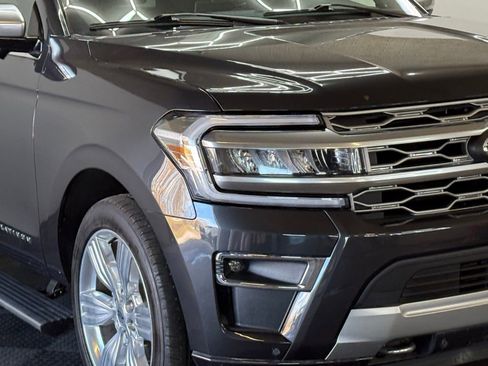 Certified 2023 Ford Expedition Platinum image 7