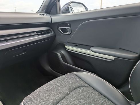 Certified 2025 Kia K4 GT-Line w/ GT-Line Sunroof Package FWD image 17