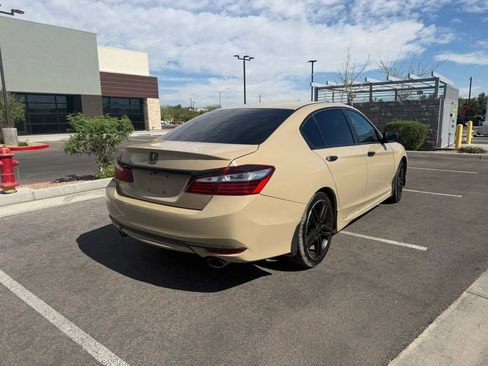 Used 2017 Honda Accord Sport image 5