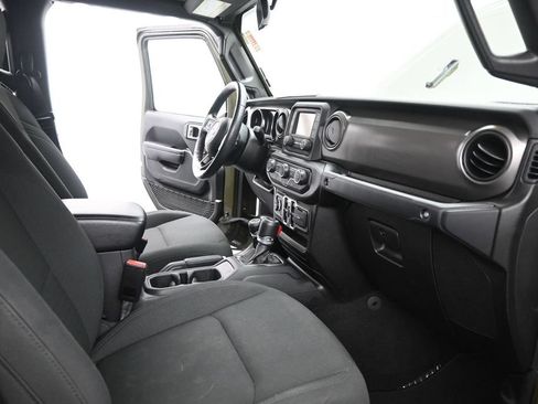 Used 2021 Jeep Gladiator Sport AWD/4WD image 22