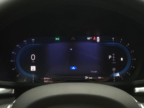 Used 2025 Volvo V60 B5 Cross Country Plus image 26