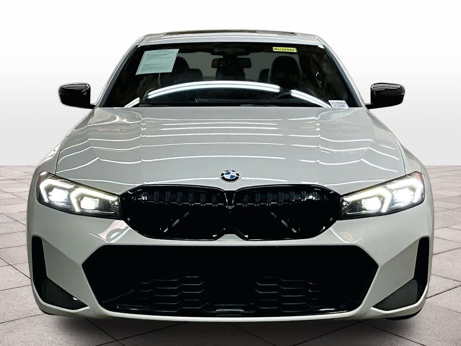 Used 2023 BMW 330i Sedan w/ M Sport Package RWD image 3