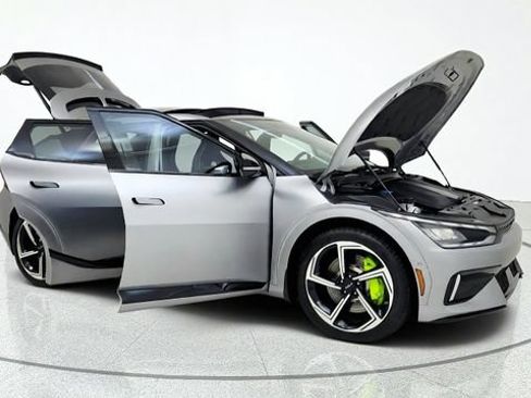 Used 2024 Kia EV6 GT AWD/4WD image 11