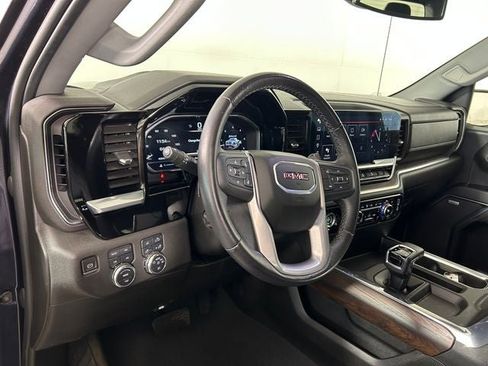 Used 2023 GMC Sierra 1500 SLT w/ SLT Convenience Package AWD/4WD image 14