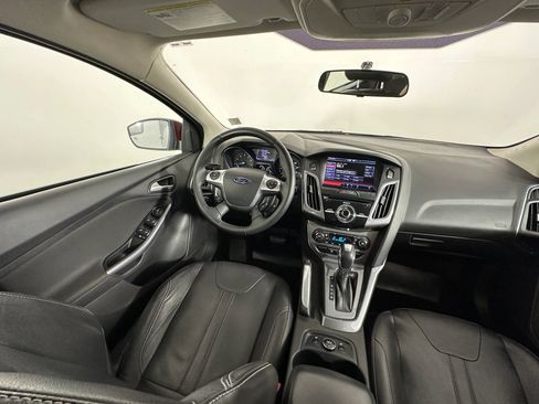Used 2013 Ford Focus Titanium FWD image 19