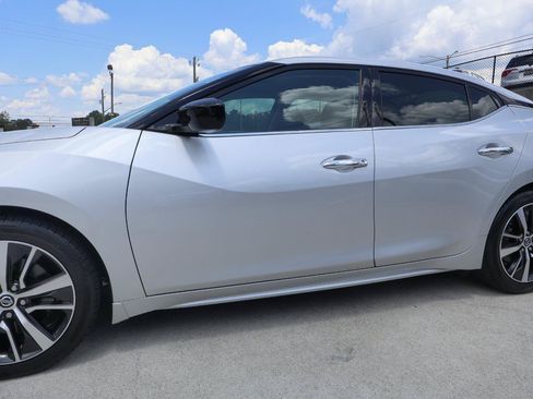 Used 2020 Nissan Maxima 3.5 S w/ Floor Mat Group FWD image 32