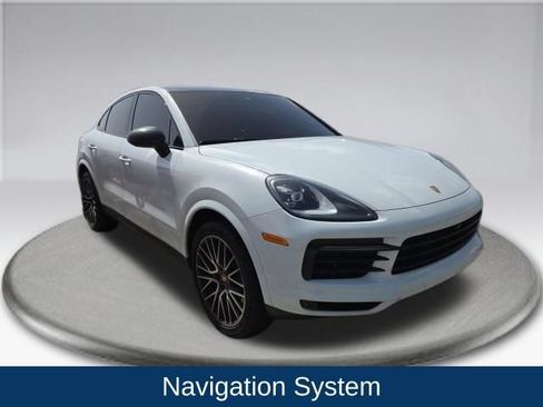 Used 2021 Porsche Cayenne Coupe AWD/4WD image 2