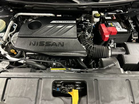 Used 2022 Nissan Rogue SV w/ SV Premium Package image 25