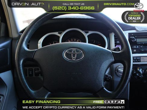 Used 2004 Toyota 4Runner SR5 AWD/4WD image 9