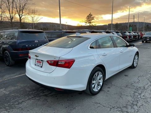 Used 2025 Chevrolet Malibu LT image 5