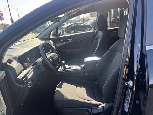 Used 2026 Kia Sportage LX FWD image 22