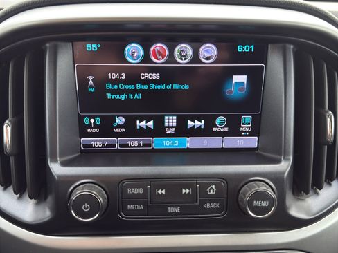 Used 2017 Chevrolet Colorado LT w/ LT Convenience Package RWD image 22