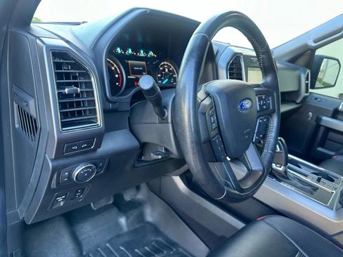 Used 2019 Ford F150 XLT w/ Equipment Group 302A Luxury AWD/4WD image 38